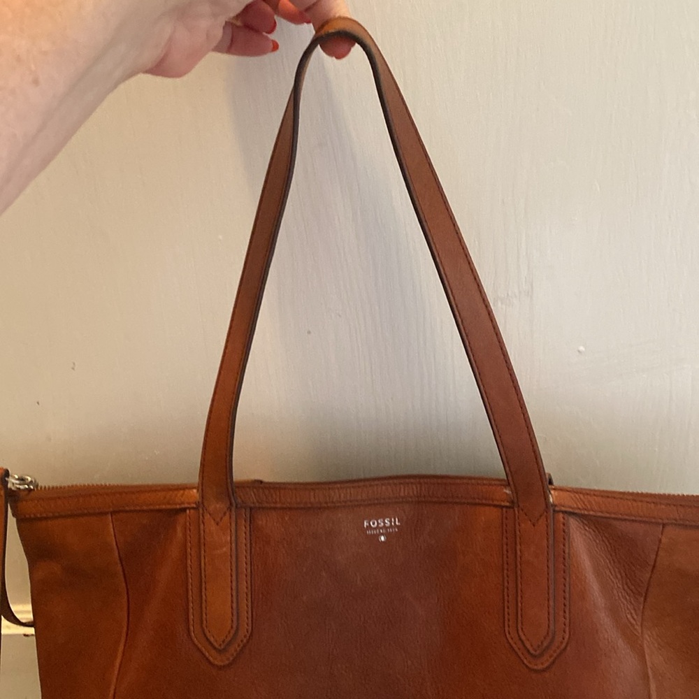 Fossil Tan Leather Shoulder Bag - Picture 15 of 17